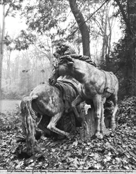 Tritons verzorgen twee paarden van de zon in het bos van de Baden van Apollo, ca. 1667-72